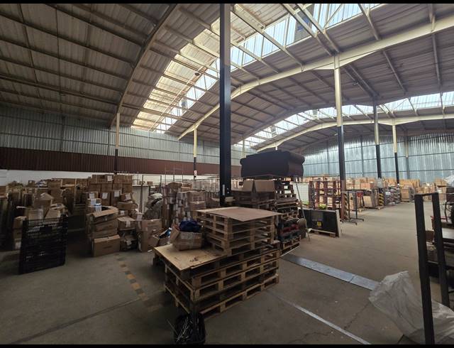 1,589M² FACTORY TO LET IN BOKSBURG EAST
